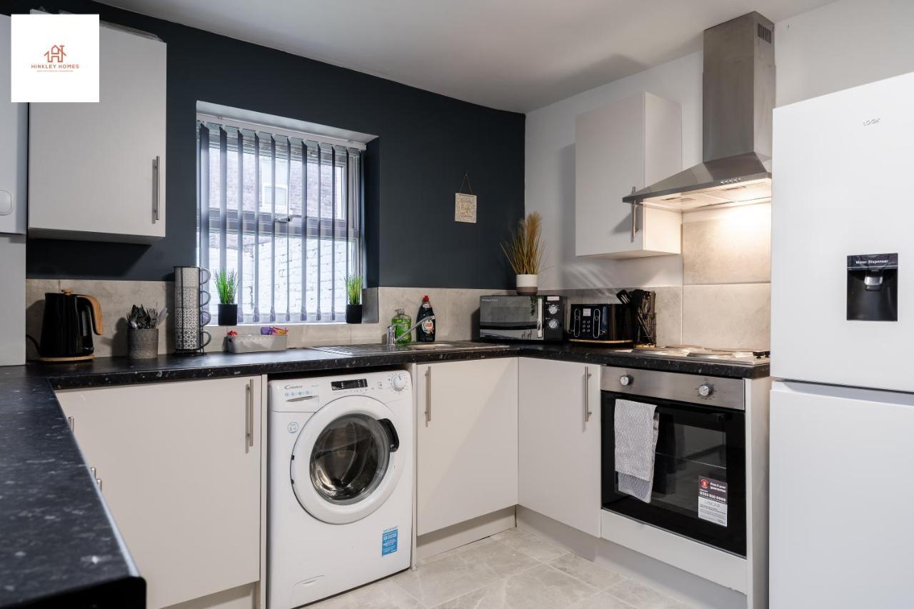 Immaculate 4 Bed In Liverpool By Hinkley Homes Short Lets & Serviced Accommodation Екстер'єр фото